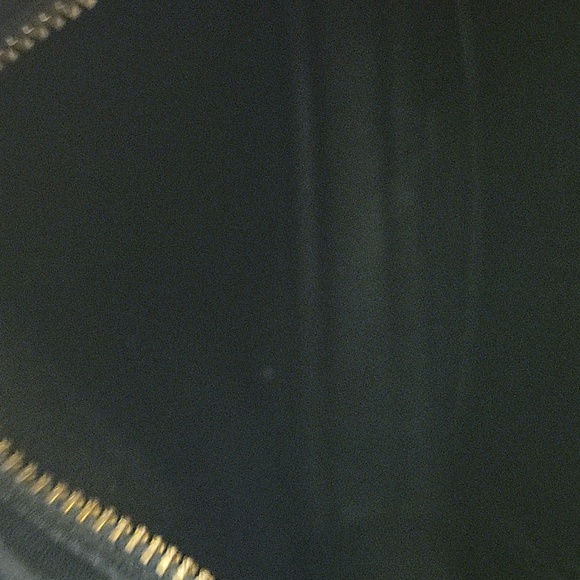 Vintage Coach legacy black leather zip shoulder crossbody. - Picture 6 of 7